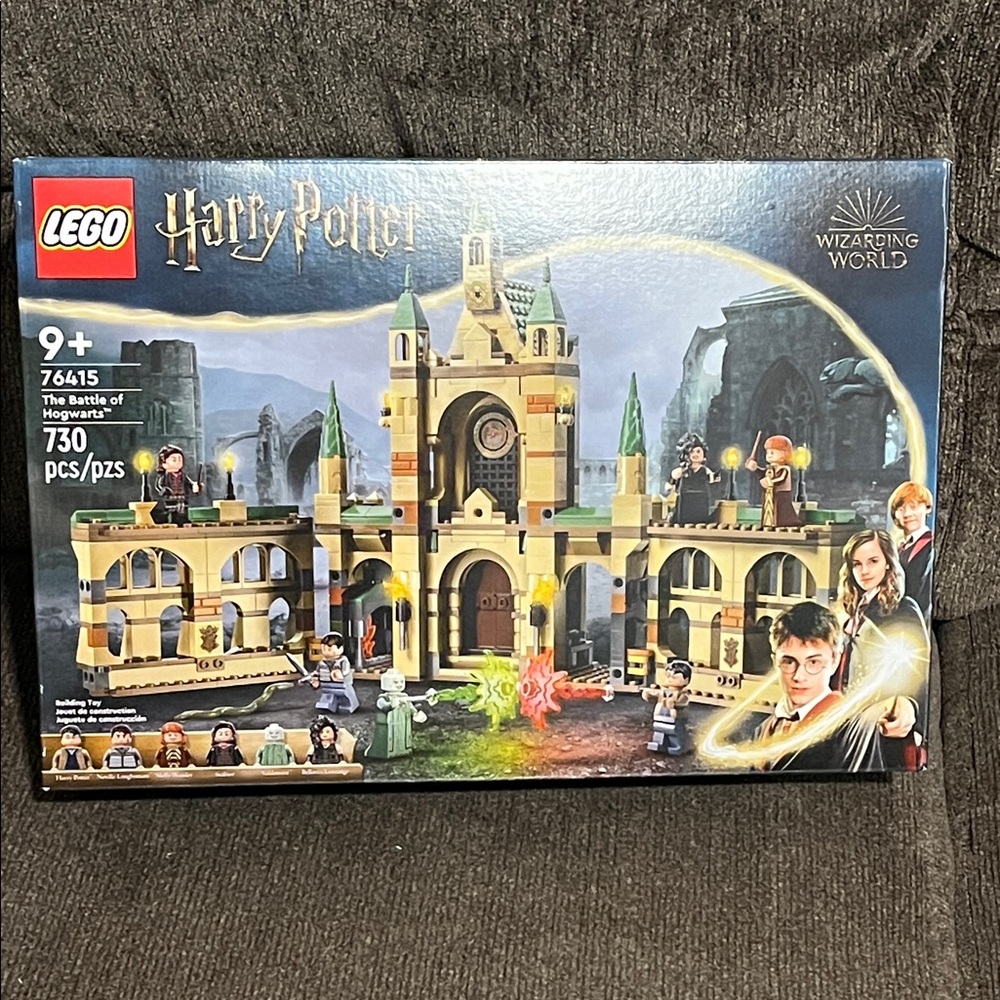 LEGO Harry Potter Battle of Hogwarts Set - New